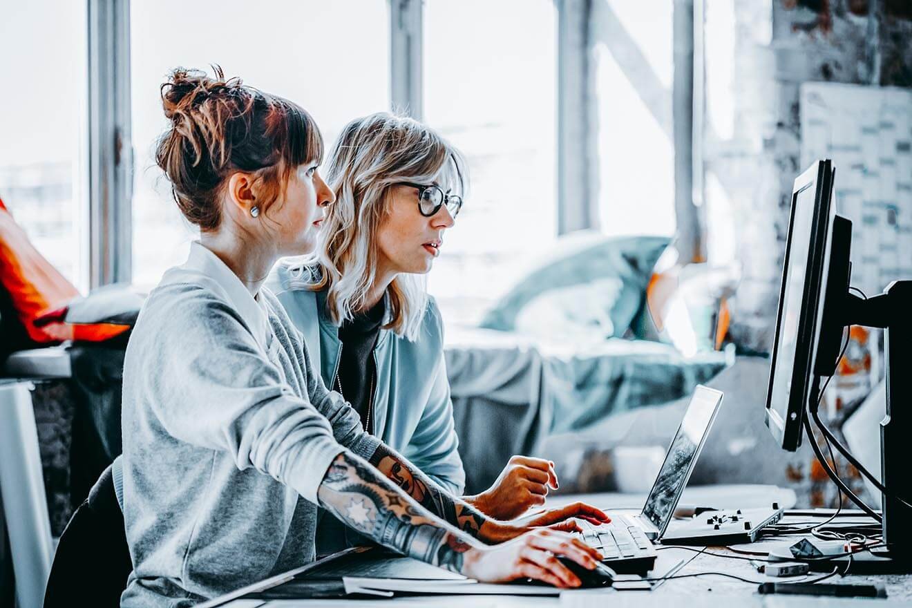 Cuando el riesgo se convierte en hábito: comportamiento de los empleados y seguridad organizacional